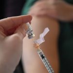 Penjelasan Penyebab Vaksin Corona Bisa Bikin Meninggal